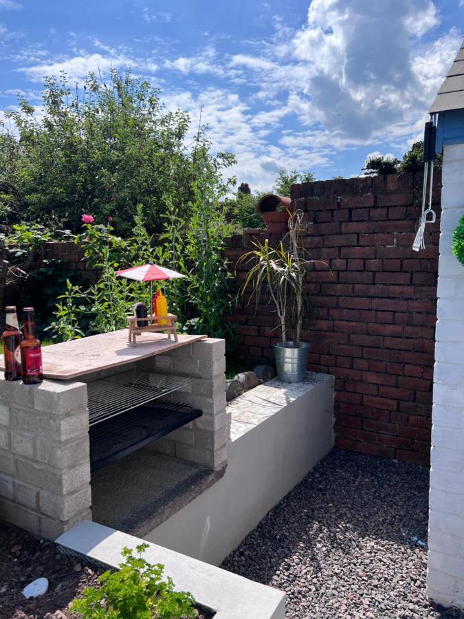 Brecon Town 3 Bedroom House Sleeps 6 Central Location Exteriör bild